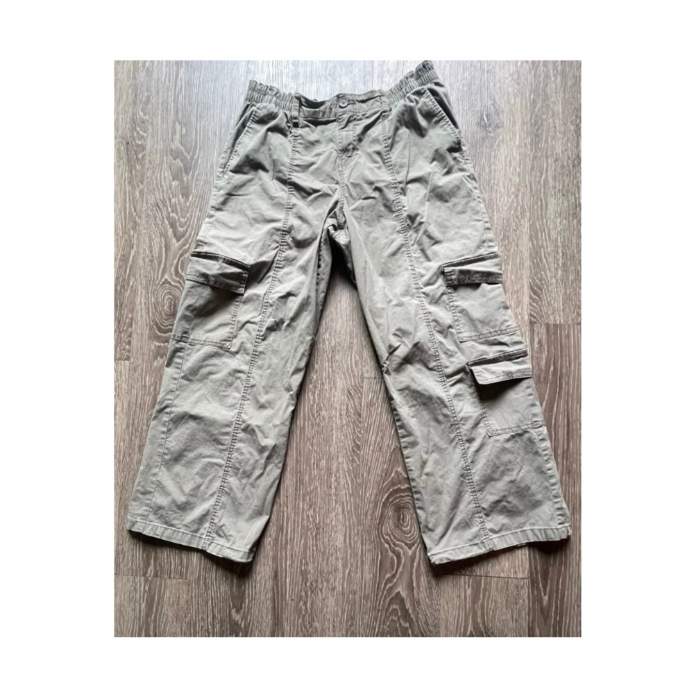 NWOT CELEBRITY PPNK OLIVE FIVE POCKET CARGO PANTS!
